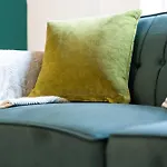 Evergreen Haven - Central 2Br - Free Parking W High Speed Wifi