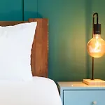 Evergreen Haven - Central 2Br - Free Parking W High Speed Wifi