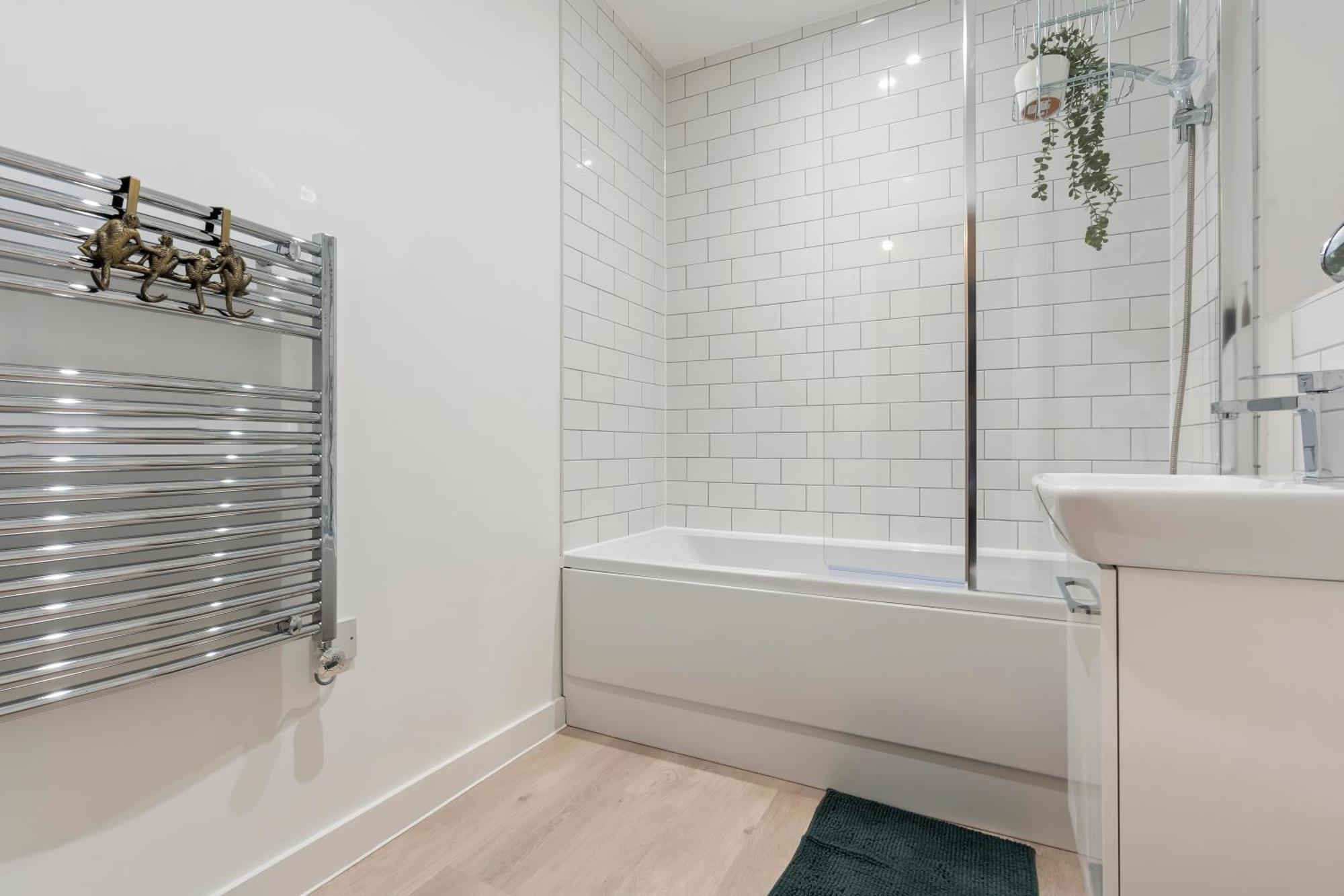 Apartment Evergreen Haven - 2br - Free Parking W High Speed Wifi Birmingham